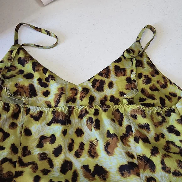 Pretty Little Thing Dress - Picture 7 of 10